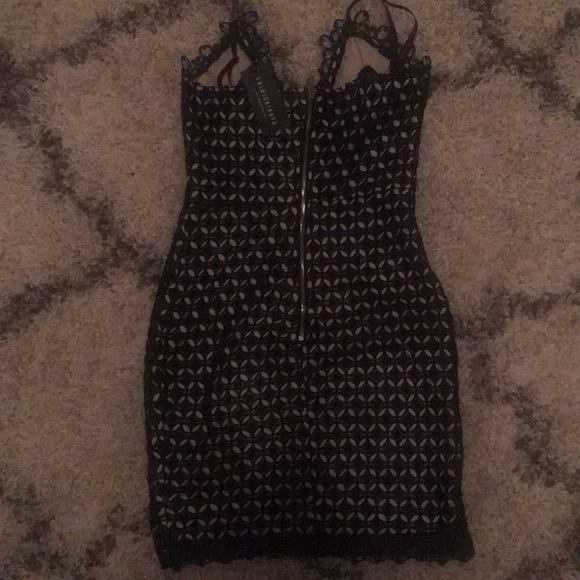 Fashion nova "ring me a mini dress" - Picture 4 of 5